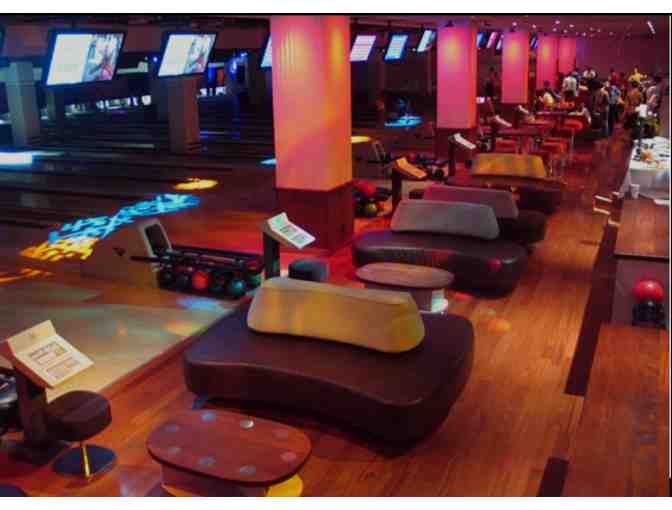 Frames Bowling Lounge - One Hour of Bowling for 7 People
