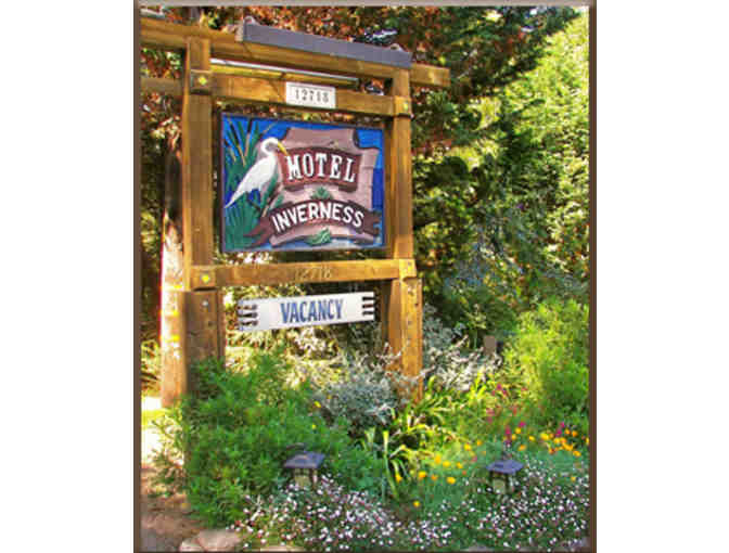 Over the Moon with Motel Inverness & Michael Ellis: A 2-Night Stay & Sunset Walk for 4