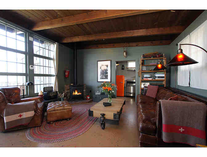 2 Nights at Sea Star Cottage on Tomales for Two Adults & PRNSA Field Institute Classes