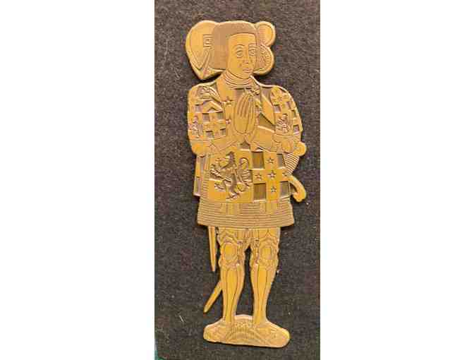 Make Your Own Brass Rubbings with Sir Ralph