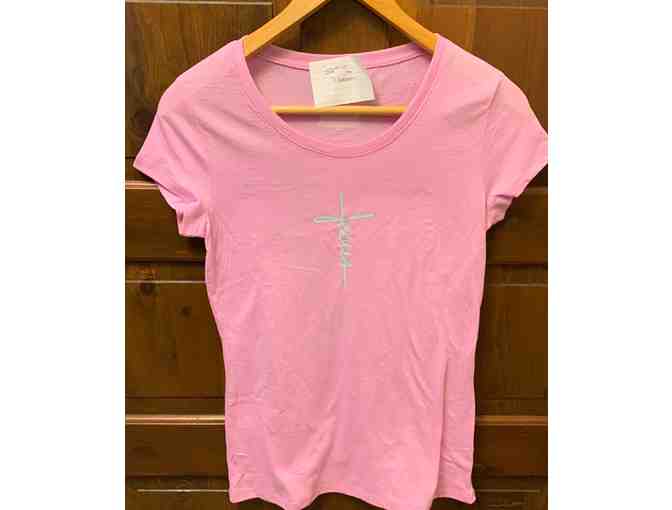 T-shirt - Pink - "Jesus" - Photo 1