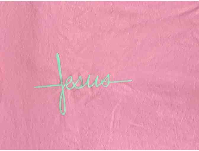 T-shirt - Pink - 'Jesus'