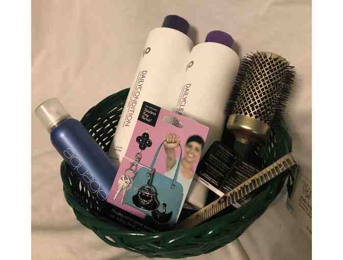 Tres Chic Hair Care Product Assortment