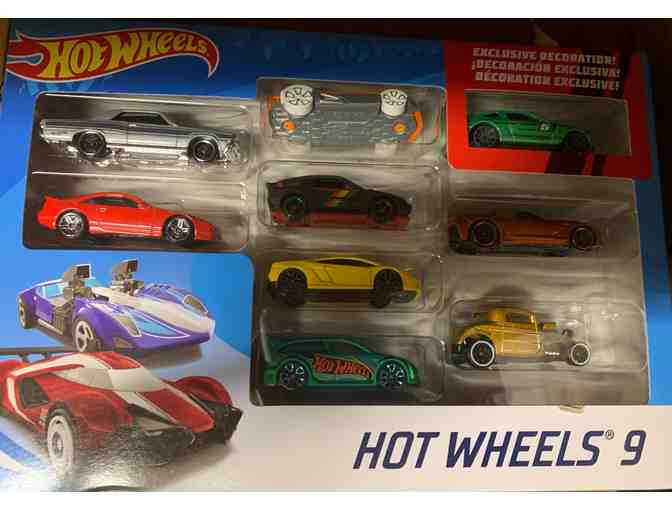 Hot Wheels - 18 Cars