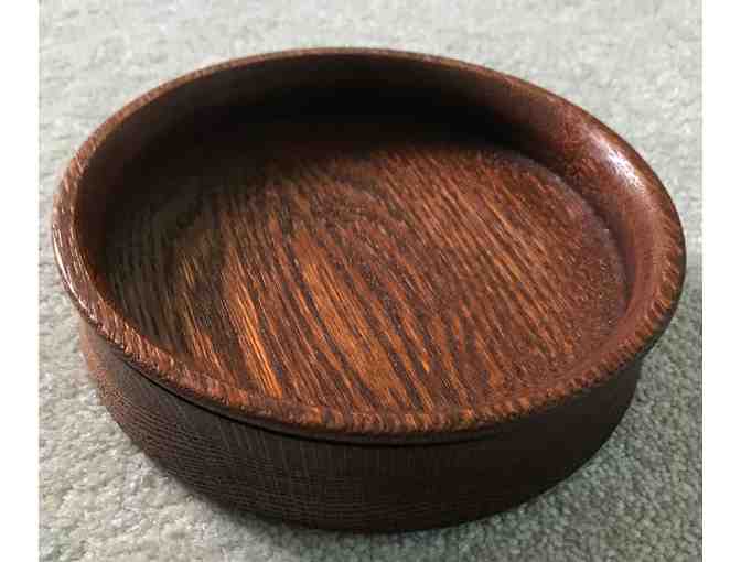 Handcrafted Red Oak bowl - Photo 2