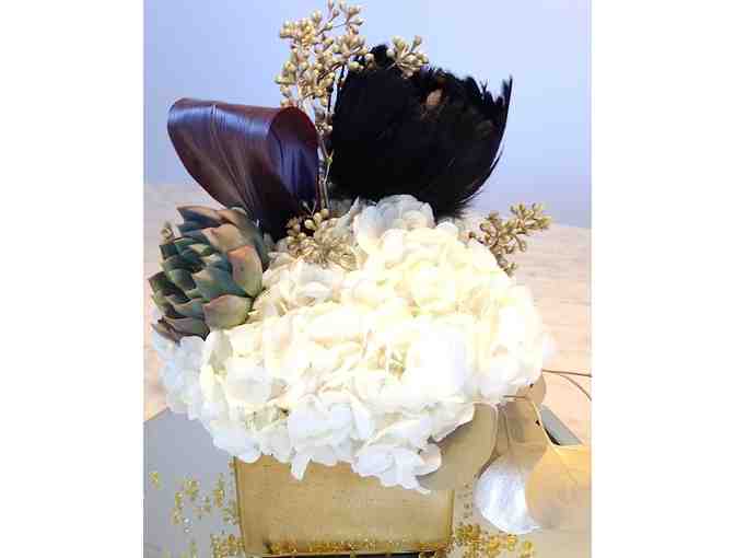 Take Home A Centerpiece from A Black & Gold Affaire