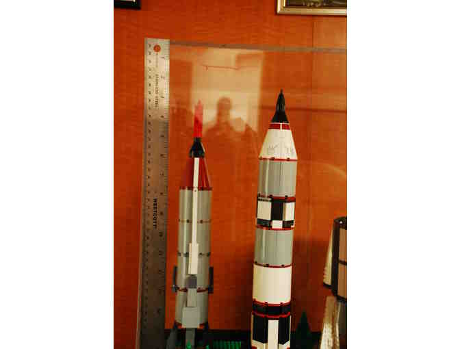 One of a Kind! 1964 World's Fair - New York Hall of Science Rockets in LEGOs