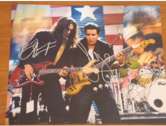 Los Lonely Boys- 2 Tickets at Bethel Woods SOLD OUT show -10/23/10 plus AUTOGRAPHED photo!