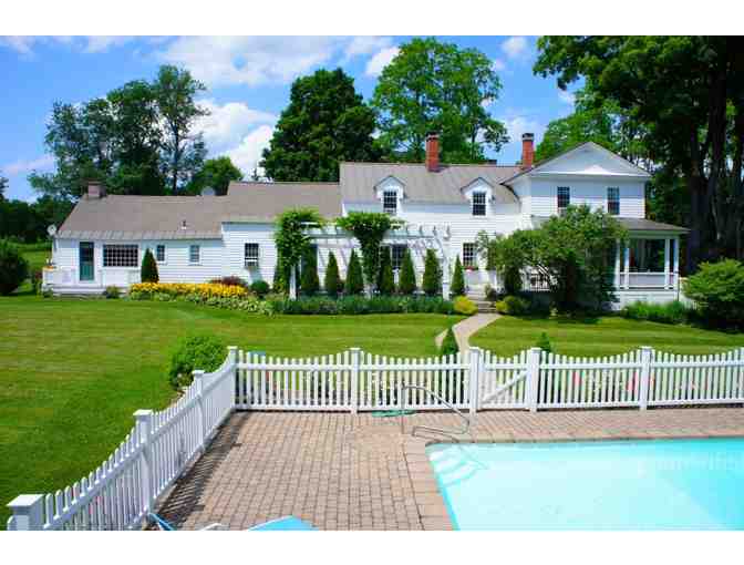Overnight Stay at Applewood Manor Bed & Breakfast