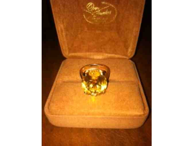 14 Carat Oval Citrine Ring set in 14kt Gold Setting