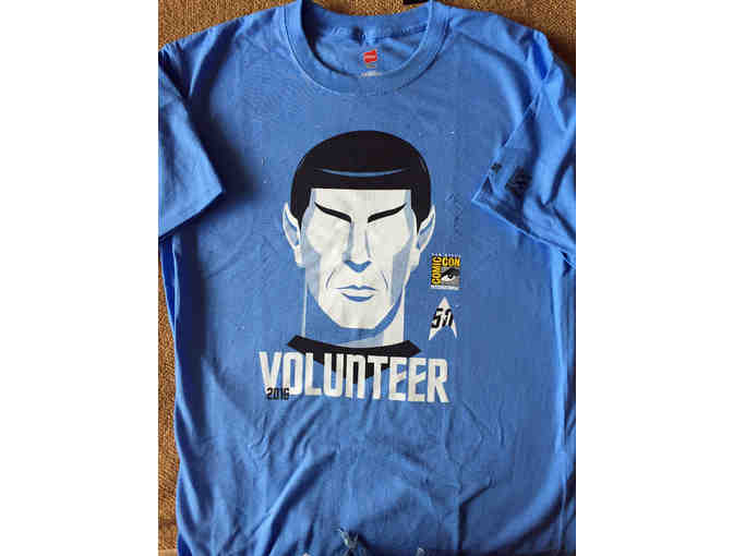 (1) SDCC Exclusive Volunteer Shirt  - Unisex size Small