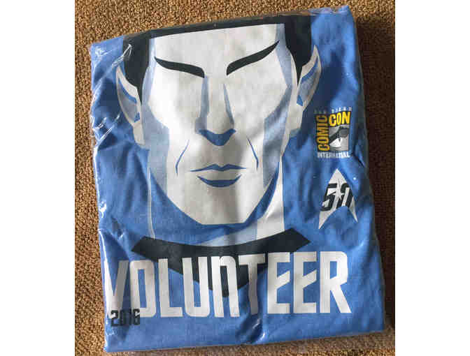 (1) SDCC Exclusive Volunteer Shirt  - Unisex size Small