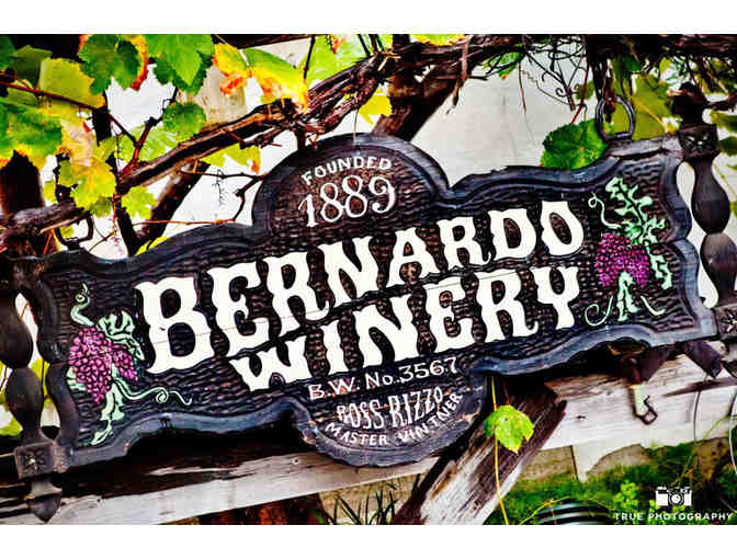 Wine Tasting from Bernardo Winery