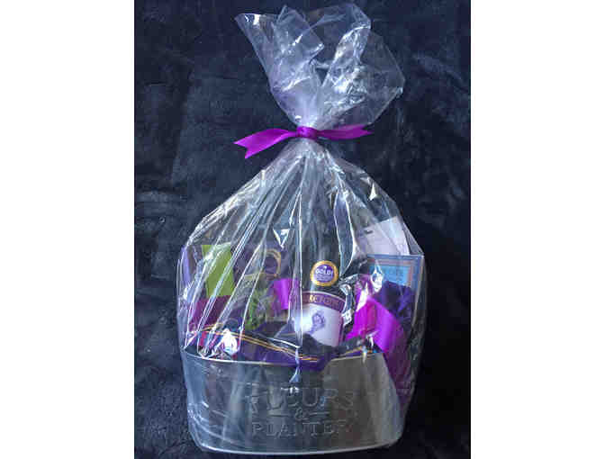 Basket of Wine Goodies