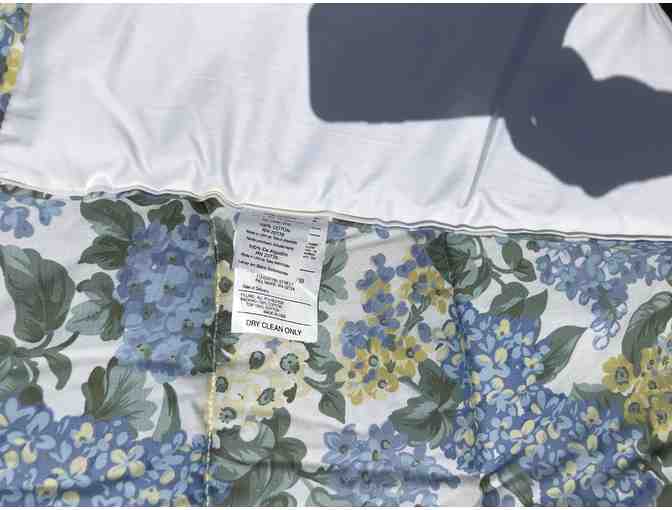 Blooming Hydrangea Comforter- Full Size