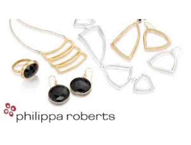 Philippa Roberts: Freshwater Pearl Earrings with Silver Nugget and Periodot Stone