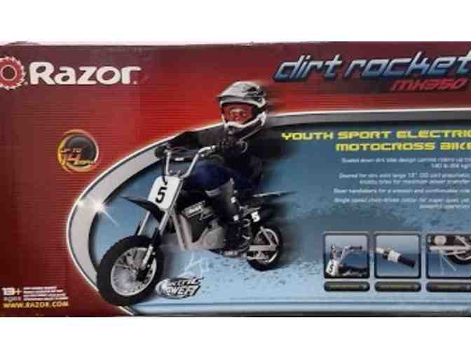 Fun for Kids: Six Flags & Razor Dirt Rocket