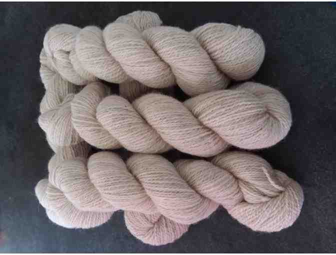 5 Skeins of beautiful shetland sheep's wool Yarn