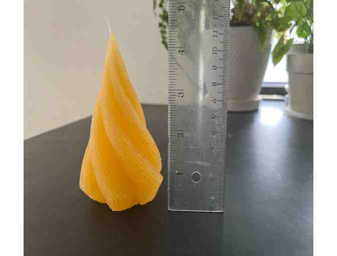 Beeswax Spiral Tree Candle - Photo 1
