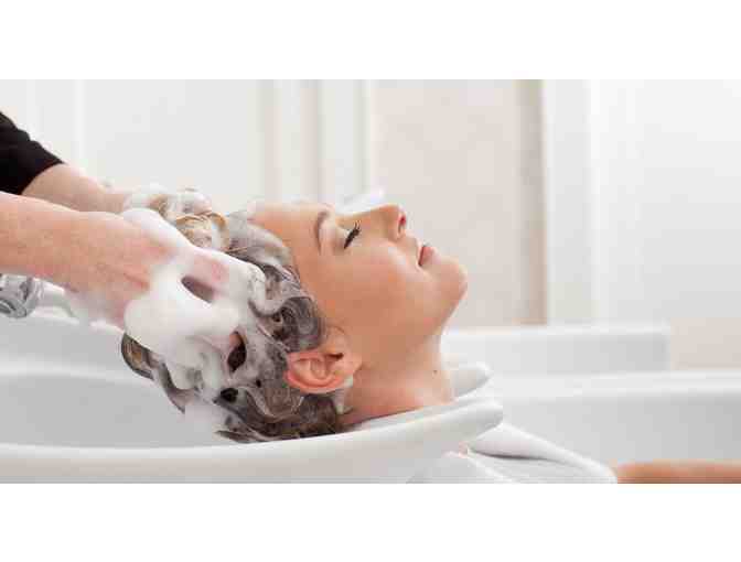 Drybar Gift Basket with Premium Hair Products and Gift Voucher for a Blow Out