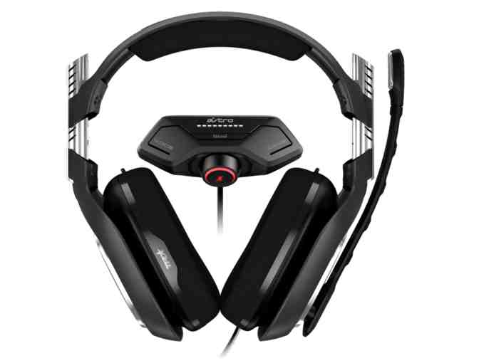 ASTRO: A40 TR Headset and MixAmp M80 for Xbox One