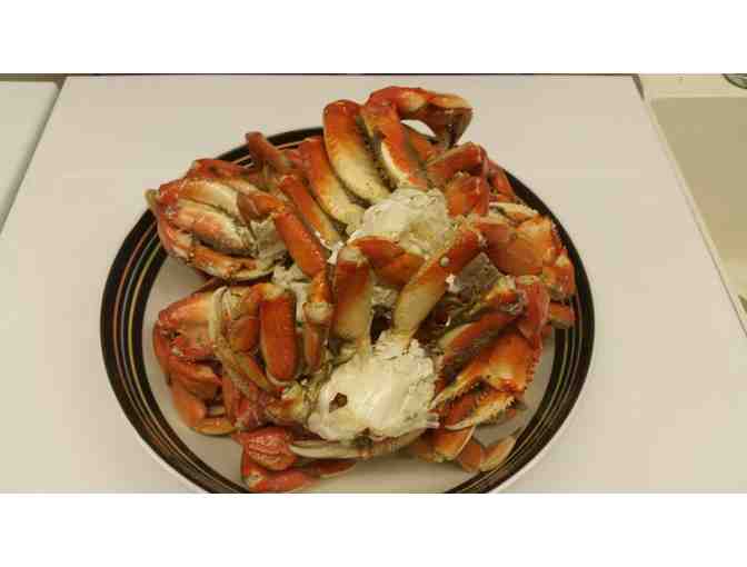 8 FRESHLY CAUGHT CRAB--serves up to 10 people