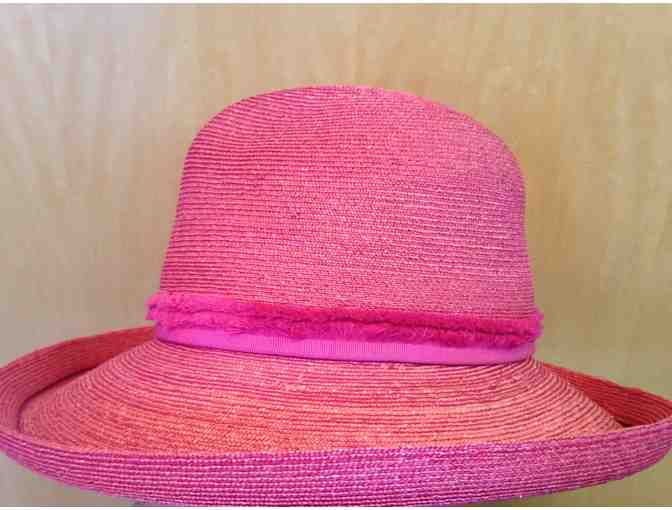 Stunning Pink Hat in Box from 'Suzanne' Couture Millinery