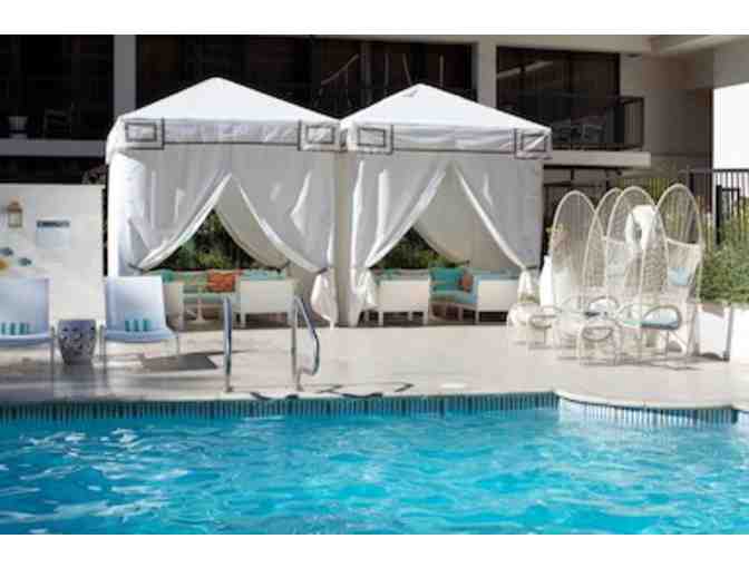 1 night stay at The Sheraton Universal inluding Parking and Lounge Access