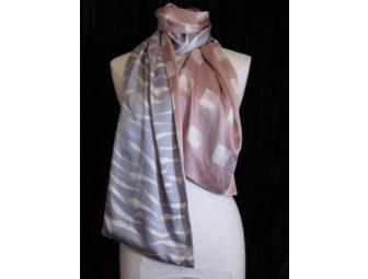 Reversible silk scarf