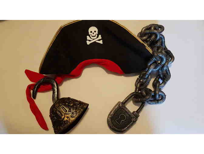 Pirate Costume Set - Photo 1