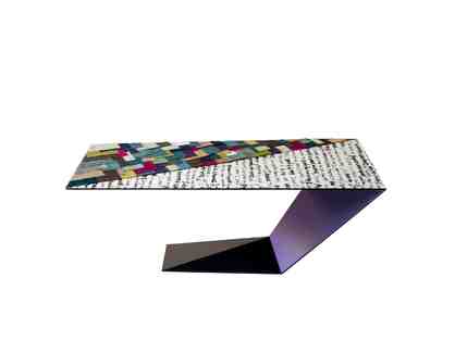 Furtif desk, by Venus Williams