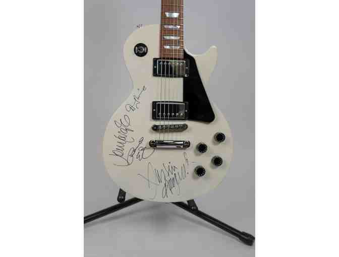 2016 LP Studio HP signed by Members of The Moody Blues at the 2018 Induction Ceremony