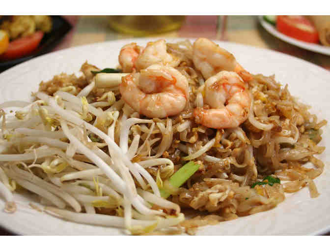 Pad Thai, Curry Beef or Tamarind Duck? All the best at Thai Choice in Gloucester