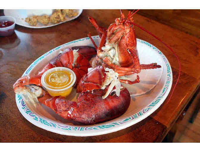 Does JT Farnhams have the best fried clams?