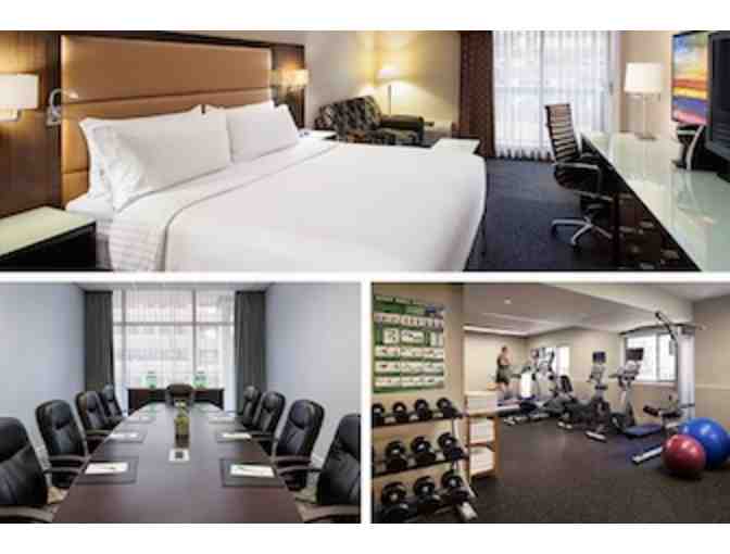 Hotel voucher - Holiday Inn & Suites