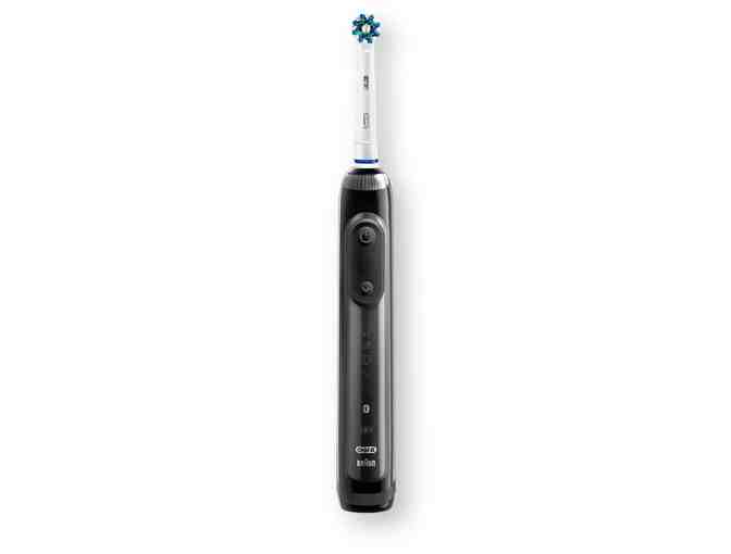 Oral-B Genius professional electric toothbrush