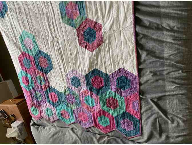 Quilt - ' Science Fair' - 50'x60'