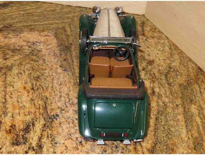 Model Car 1938 Alvis 4.3 Litre