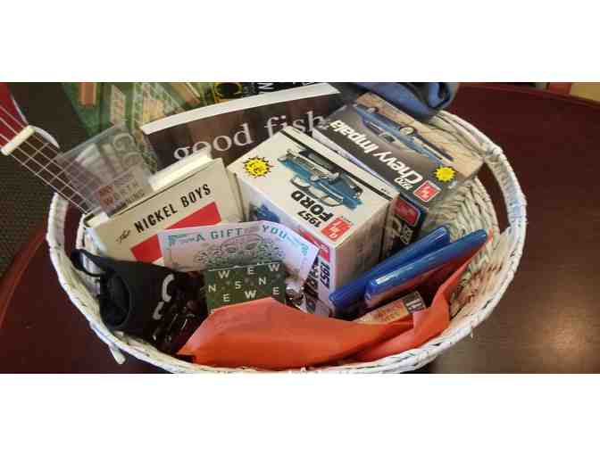 Gift basket from Bookman's