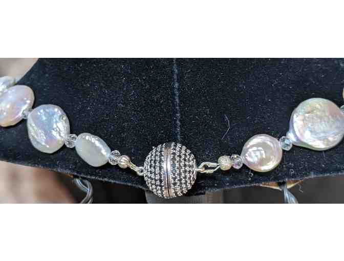 Freshwater Pearl Necklace with Sapphire Center