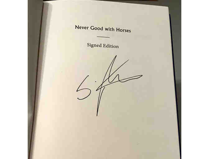 Book of Poetry Never Good with Horses signed by the author - Photo 4