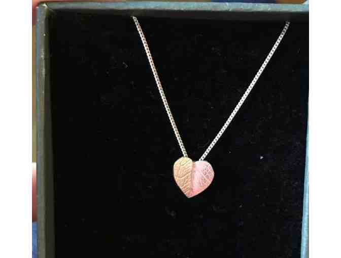 Designer KT from Dundee Heart shaped pendant and earrings set (JPP)