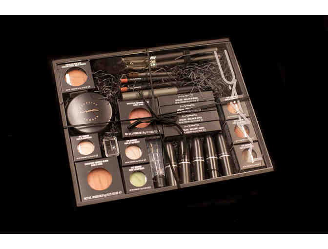 MAC Cosmetics Gift Box