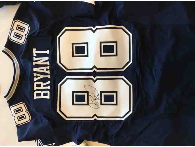 DEZ BRYANT Autographed Jersey