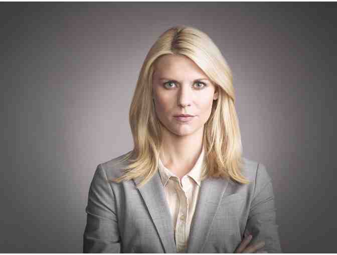 Homeland Original Pilot Script Signed by Claire Danes