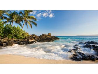 4-Night Getaway in Maui or Kauai with Airfare for 2