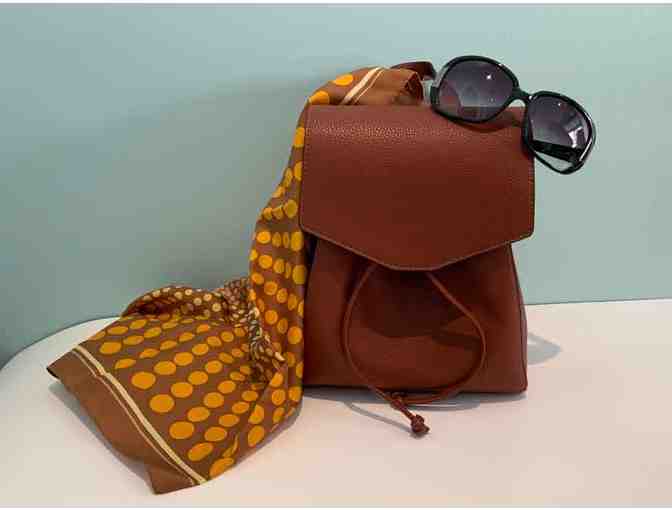 Beijo sunglasses, Jaclyn Smith backpack and vintage scarf - Photo 1