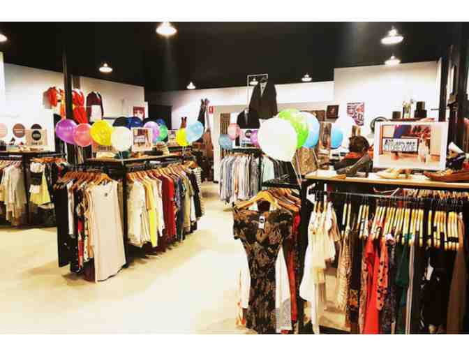 Festive Fashion Shopping Pack