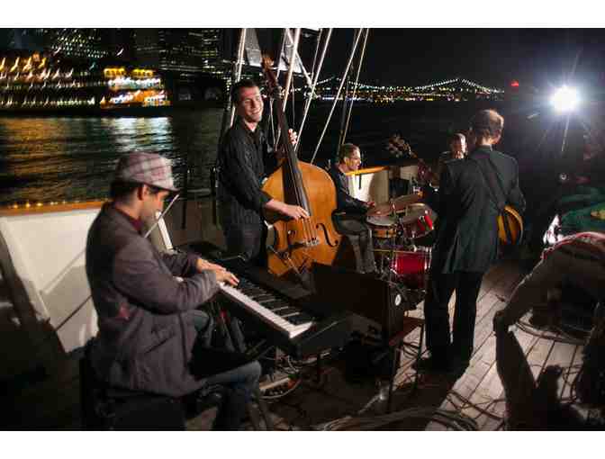 Jazz Sailing Cruise on the Hudson River