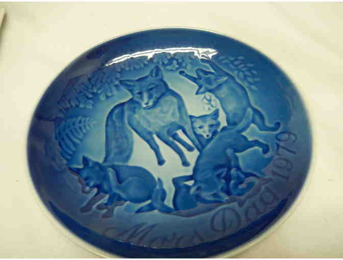 1979 Porcelain Mother's Day plate in original box